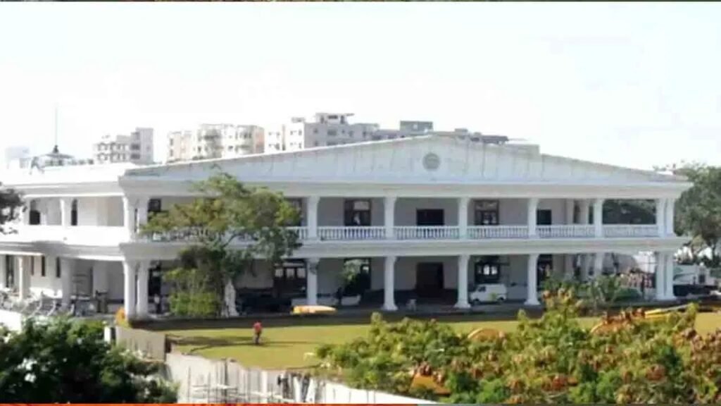 Praja Bhavan Bomb threat