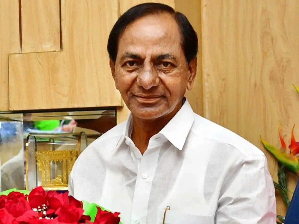 Former CM KCR meeting with BRS MLAs