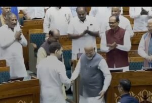 PM Modi and Rahul Gandhi Shake hands