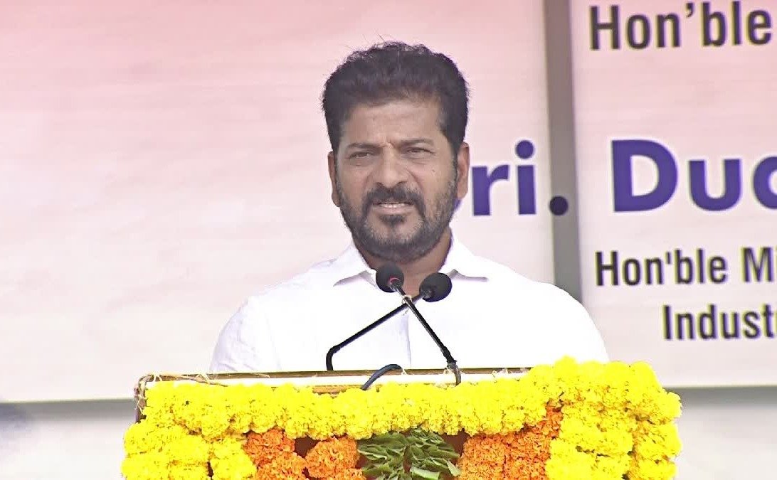 ఫైర్ మెన్ పాసింగ్ అవుట్ పరేడ్ లో సీఎం రేవంత్ రెడ్డి