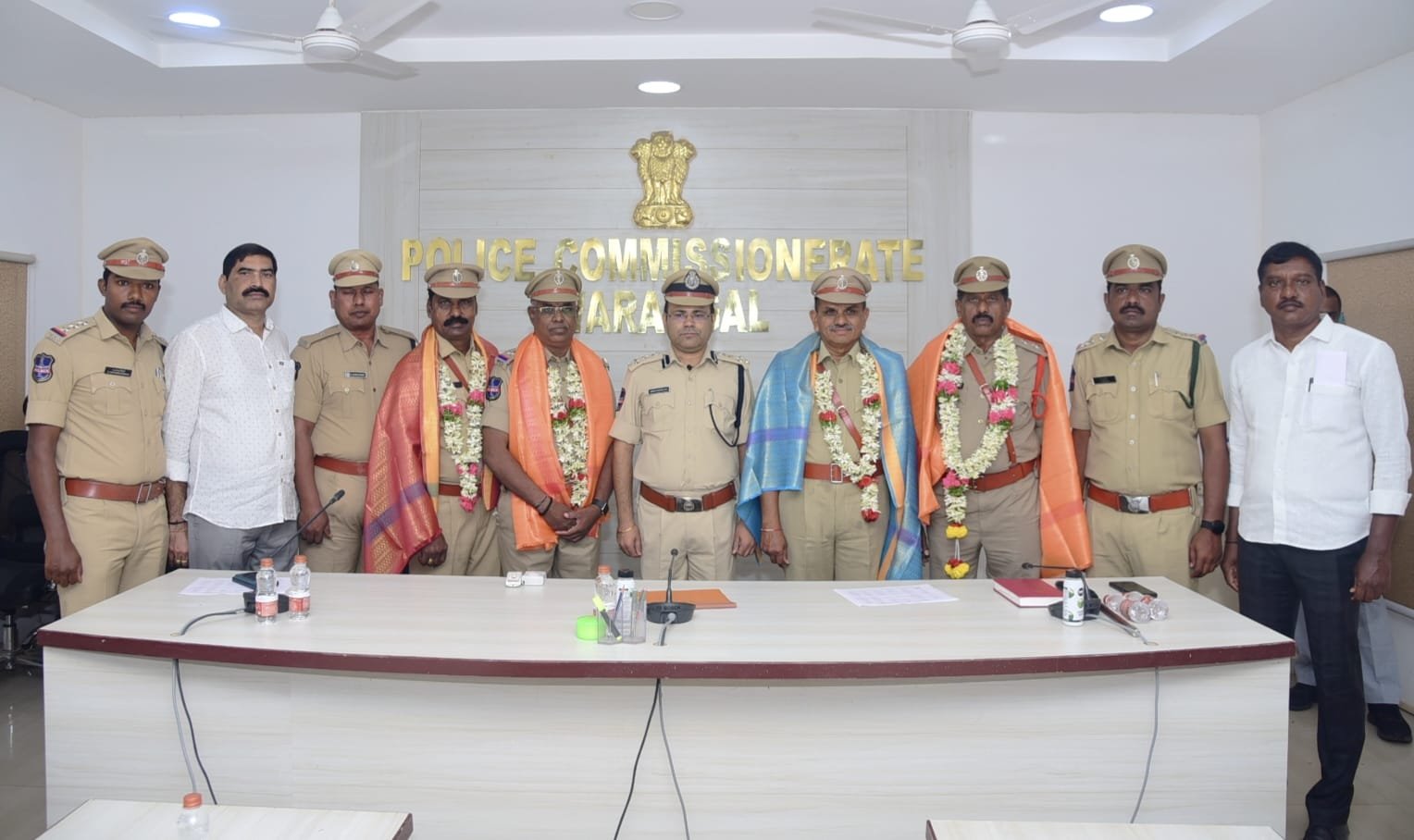 Warangal Police Commissioner Amber Kishore Jha felicitated the retiring police officers.