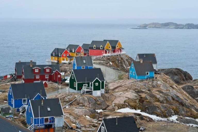 కెనడా, గ్రీన్ లాండ్ మధ్య డేవిస్ జలసంధి కింద గుర్తించిన 'సూక్ష్మ ఖండం'