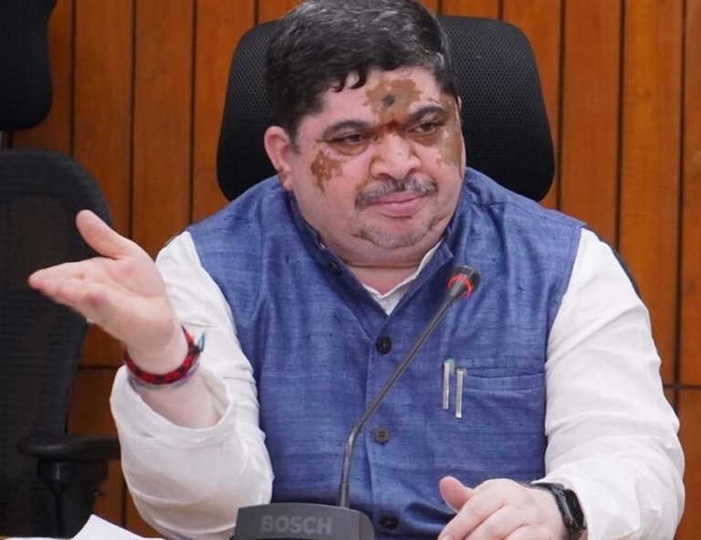 Ponnam Prabhakar | కాంగ్రెస్ ప్ర‌భుత్వాన్ని అస్థిర‌ప‌రిచే కుట్ర జ‌రుగుతోంది