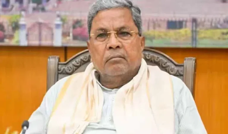 Karnataka-CM-Siddaramaiah_V_jpg--816x480-4g