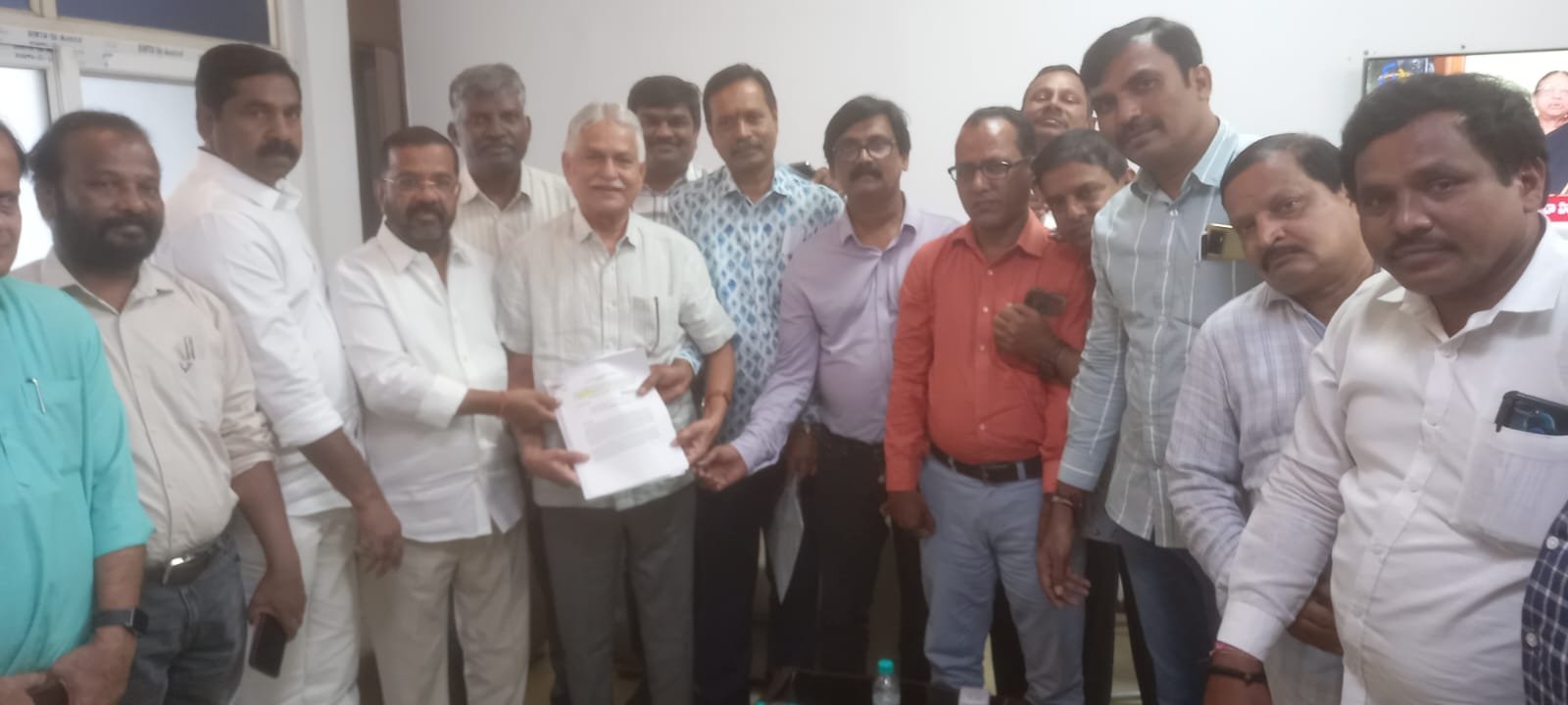 dae0f98a-ed3a-4e78-9c61-8d2e3d64e4ad (1)