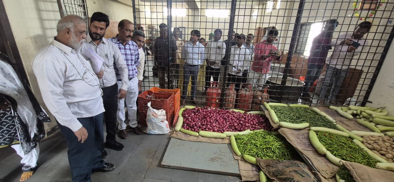 5a5a16e1-e4db-494d-a101-715ceae34c71