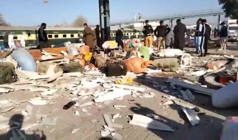 Blast-Pakistan_V_jpg--816x480-4g