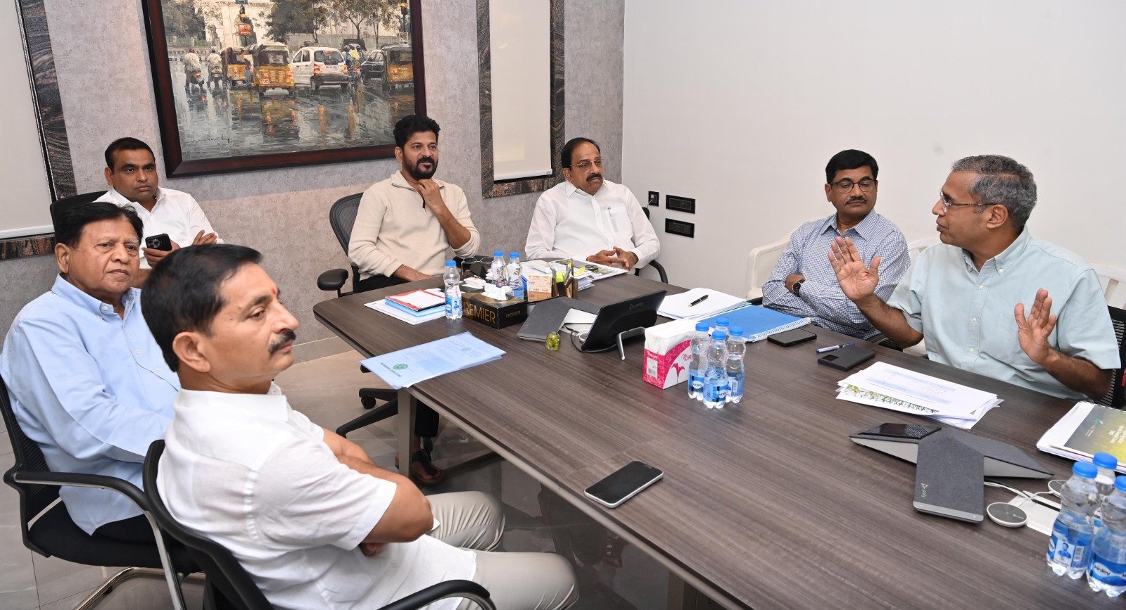 d378299b-dc3a-4de1-90a8-d3d8895293cf