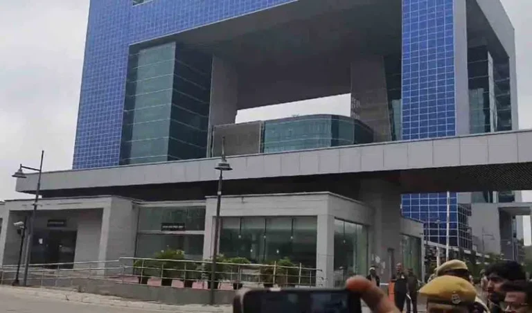 CM-Revanth-Reddy-11_V_jpg--816x480-4g