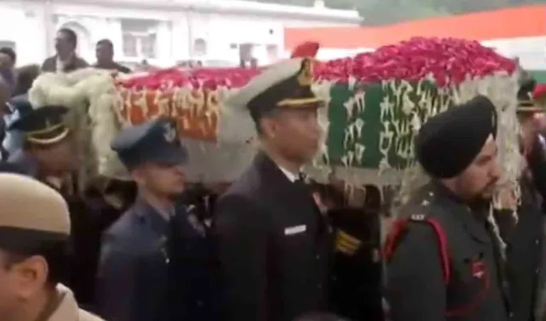 Manmohan-Singh-4_V_jpg--816x480-4g