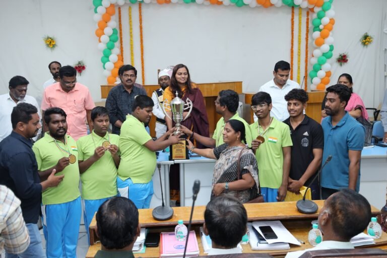 ff370e00-8dcf-4bfb-b6b6-8f79d1f60c05