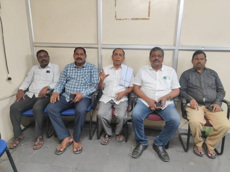 f6b83eeb-9f51-49c1-b83b-8a777a9828fb