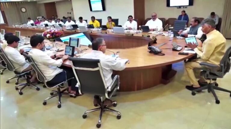 1200-675-23485055-thumbnail-16x9-ap-cabinet-meeting