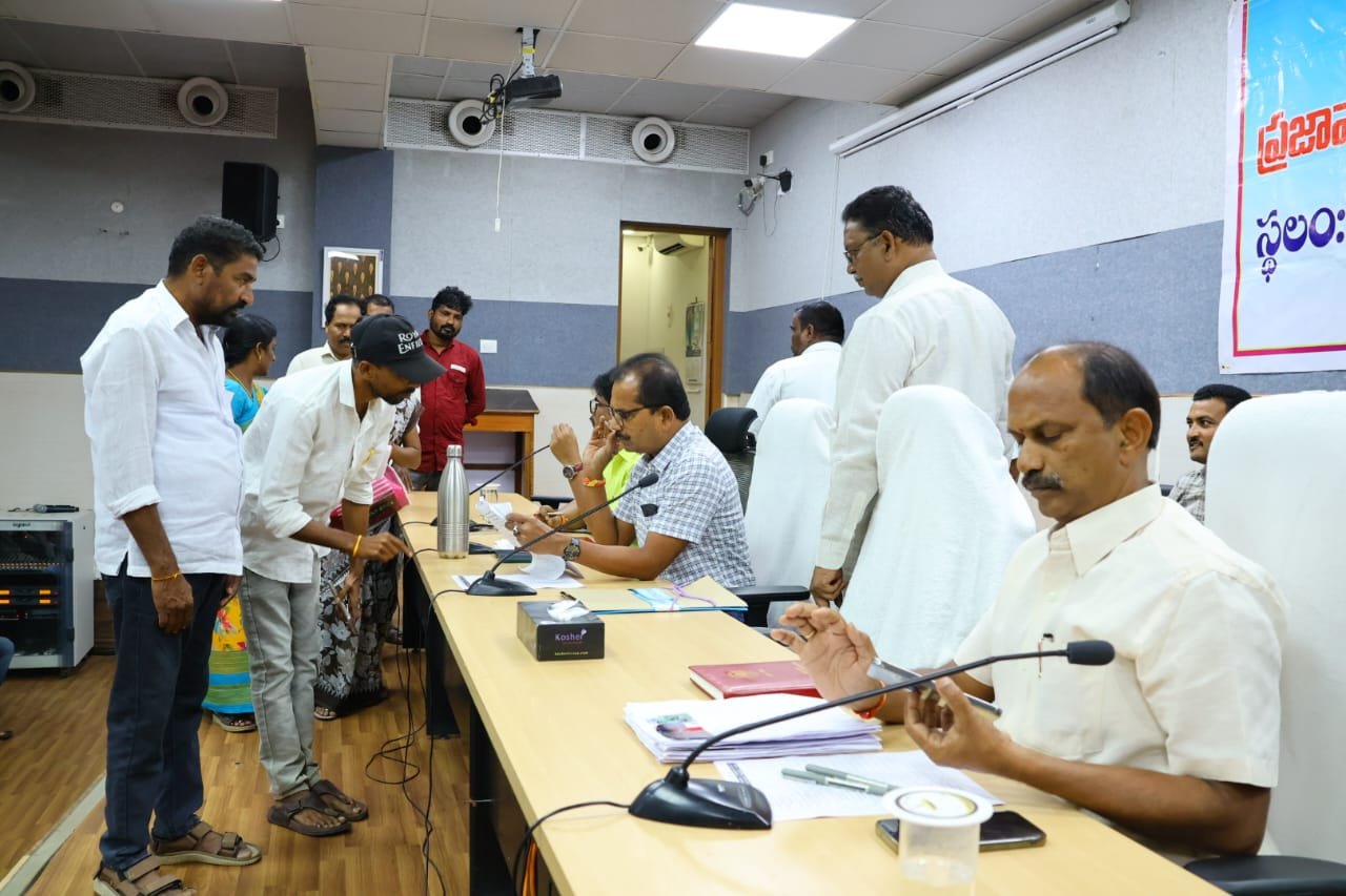 715cb571-b5f0-483f-b1df-821f914e3493