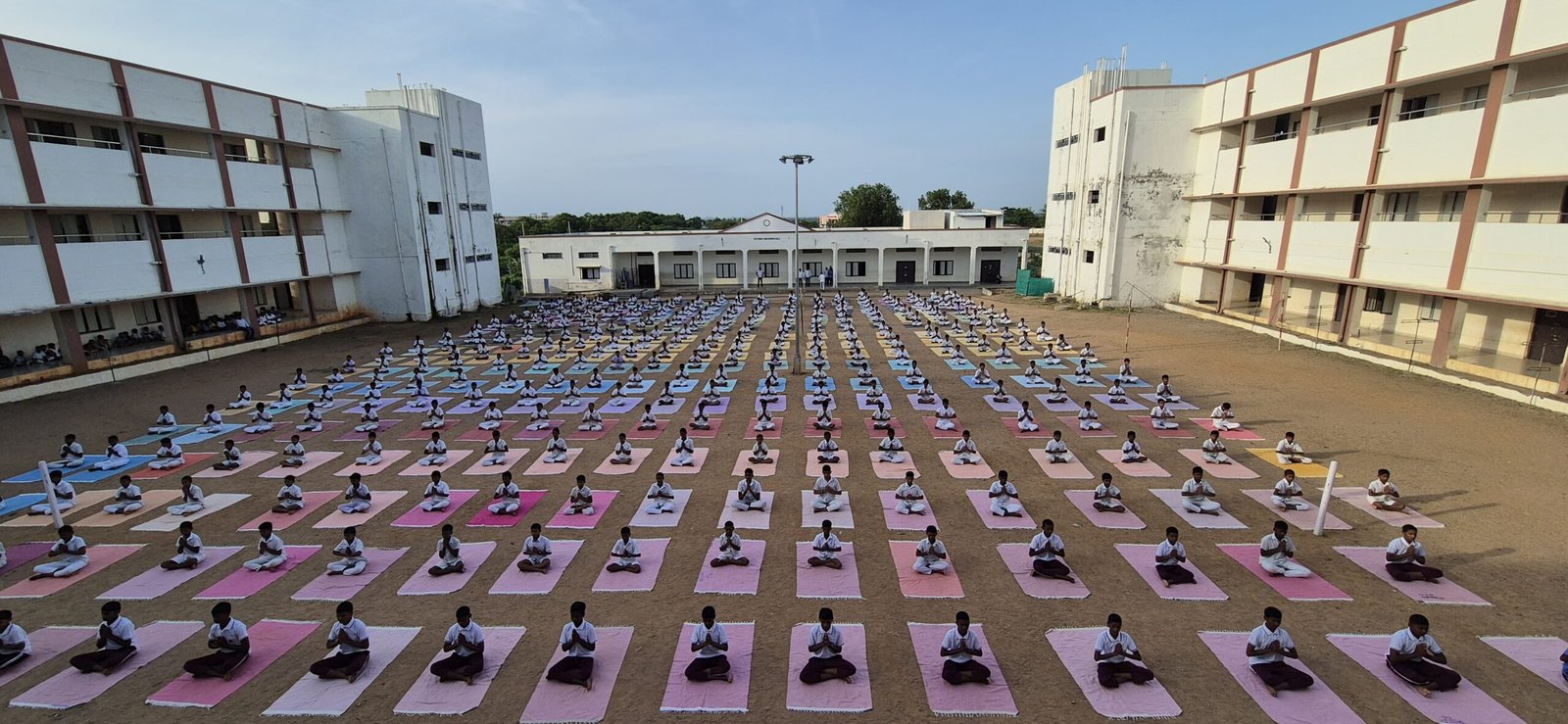 bb92eff8-385d-4808-bd10-93e43068ab01