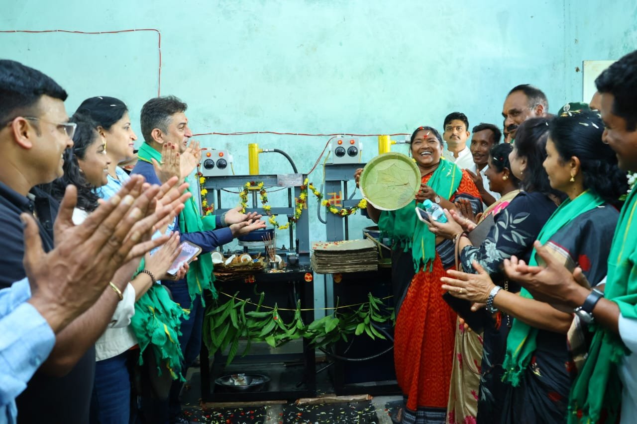 2f40013d-df8a-457d-8e0f-0789feb3678c