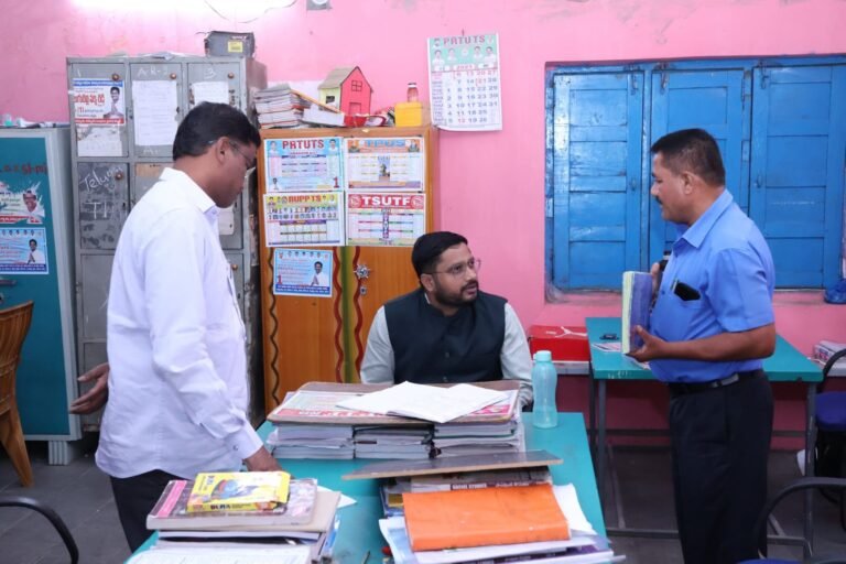 effb094c-8cb9-4f85-a6ba-05339bdd5e30