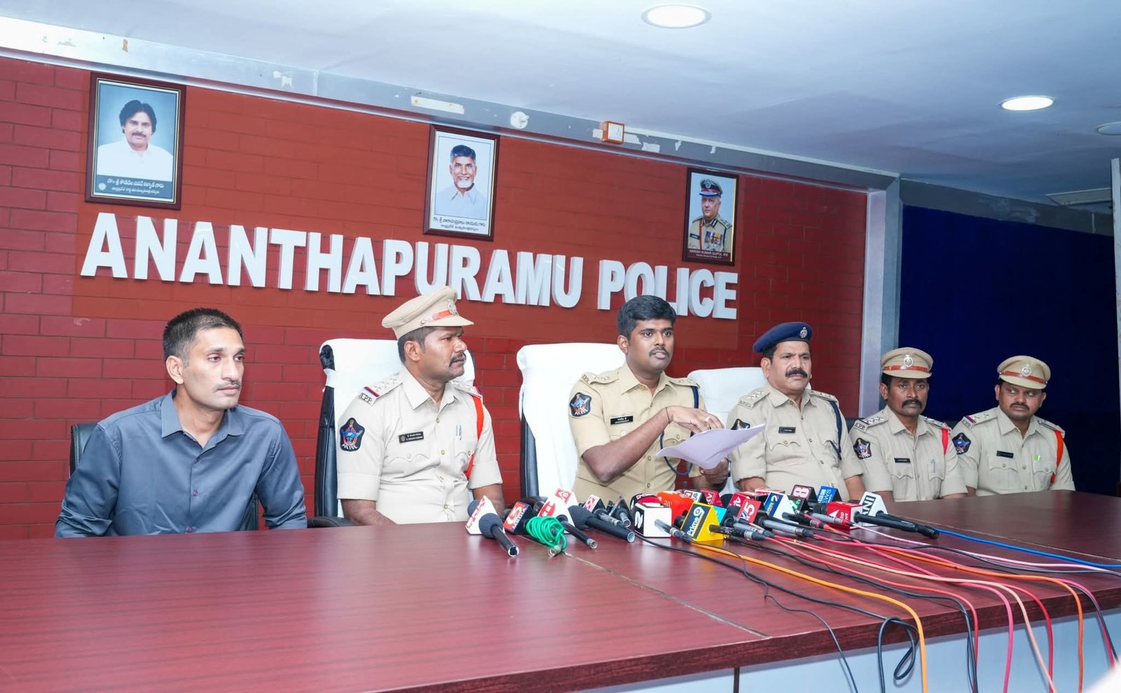 5cef4c13-2007-43b3-b786-960024049de1