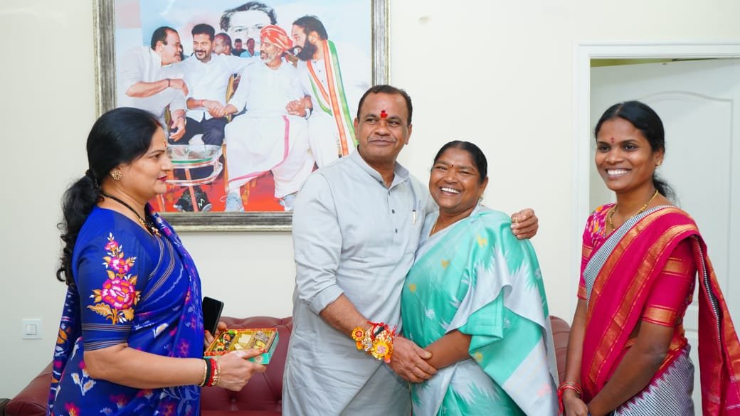 Rakhee Festival Seethakka with Komati Reddy