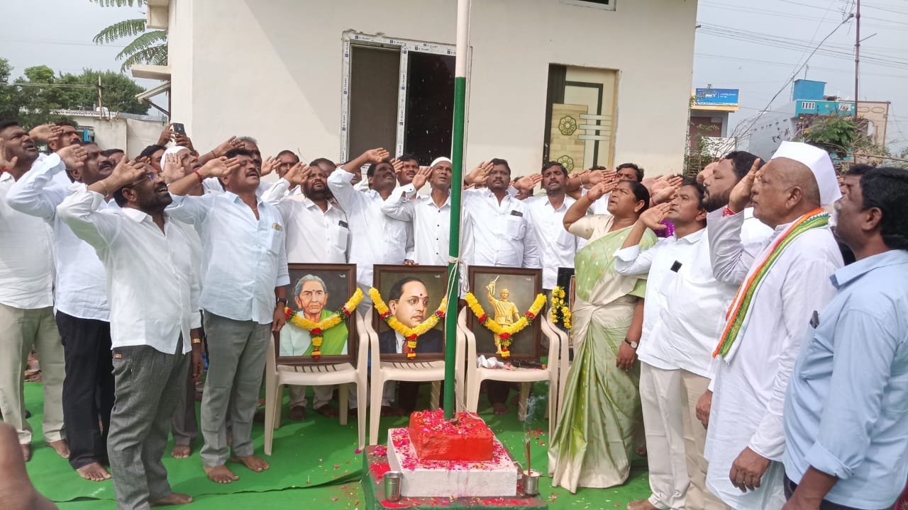 b35f33b4-a3c6-4e63-b230-ff5fbde26ba0