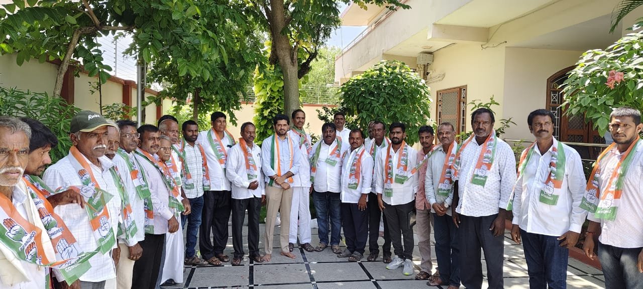 09d2e7e2-5dd3-40b0-a183-8f128d4ca973