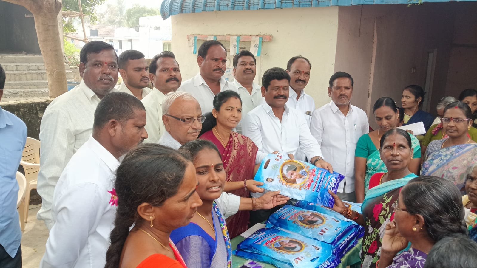 0bf18e12-abce-40a2-ba74-da1fdef06309