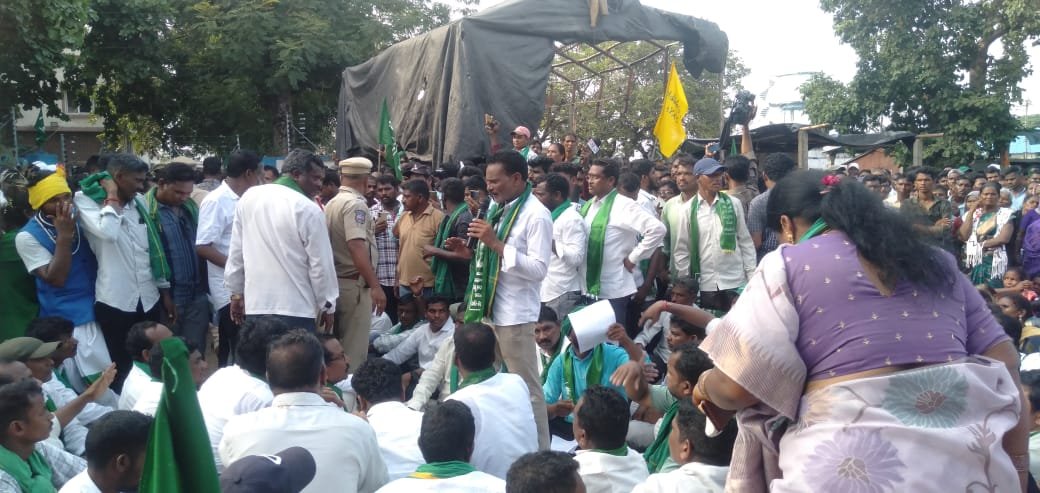 f0535891-b374-4b61-a30c-dc78f253b9ce