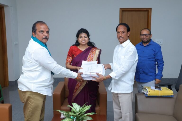 cda8f40b-519b-487f-a83e-d1c00b9c562f