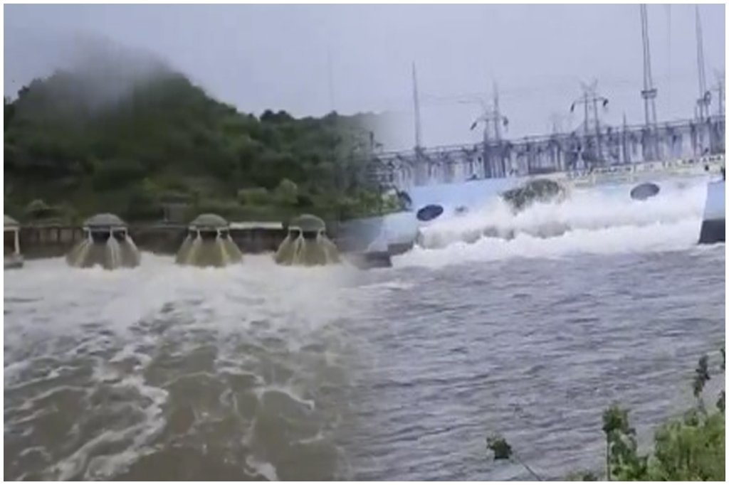 Godavari Flood at Kaleshwaram