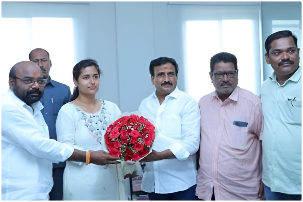 Hanamkonda Collector Chahat Bajpai