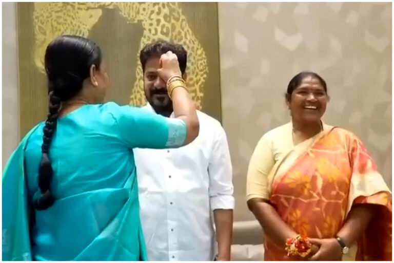Konda Surekha Gold Rakhi