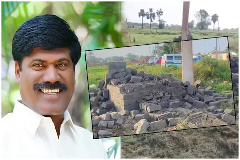 Peddi Sudarshan Reddy Statue