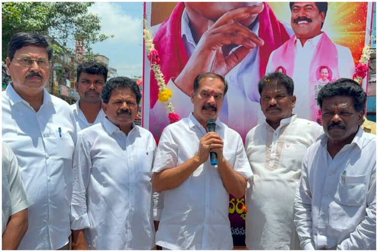 Peddi Sudarshan Reddy Statue