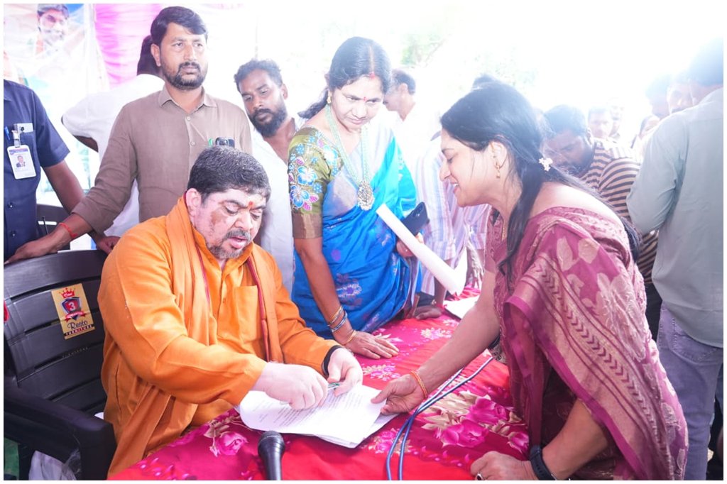 Ponnam Prabhakar Mutharam Visit