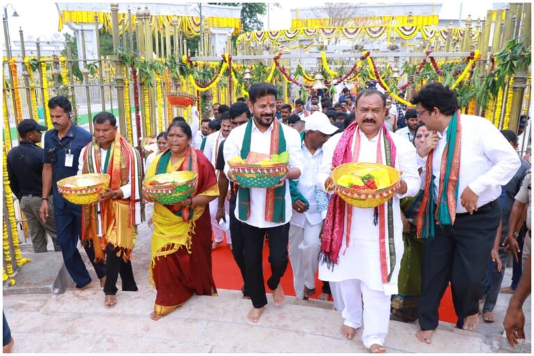 Revanth Reddy Medaram Visit