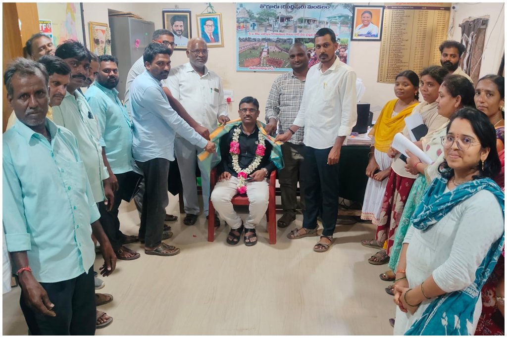 Gadeela Srinivas Felicitation Thorrur