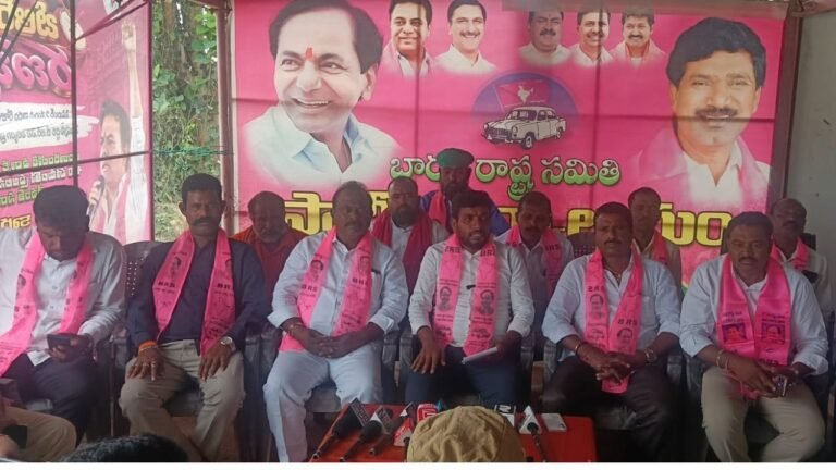 BRS leaders in Station Ghanpur defended former MLA Thatikonda Rajaiah
