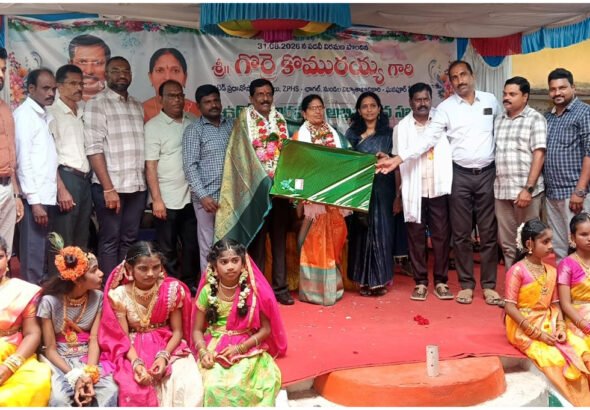 Gorre Komuraiah Retirement Felicitation