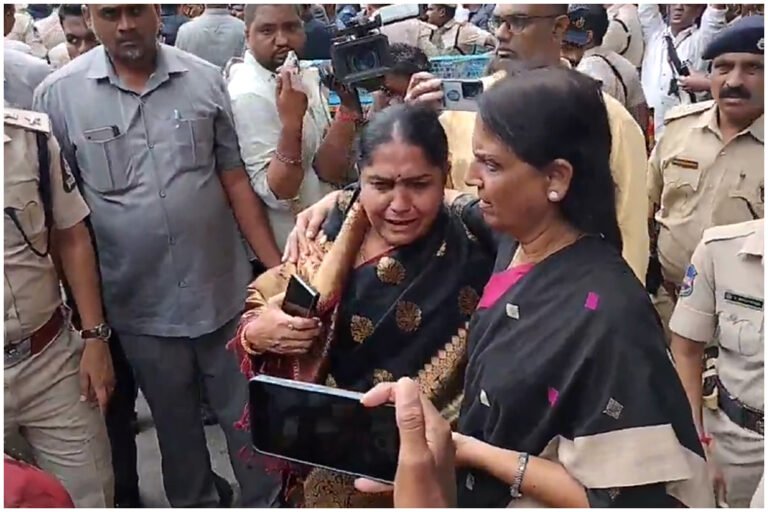 Harish Rao Police Action KTR