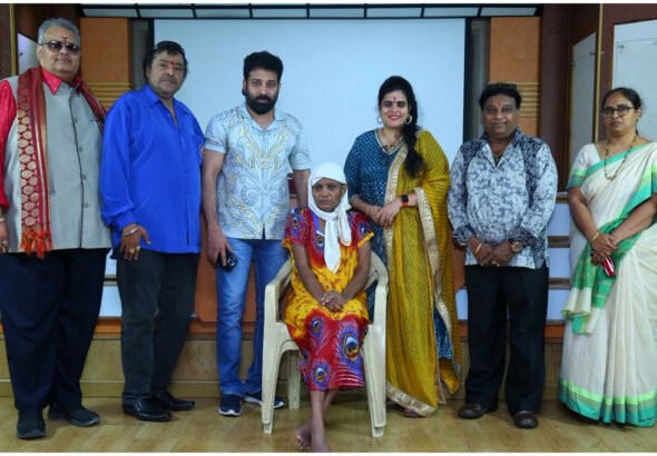 Pavala Shyamala Daughter Help
