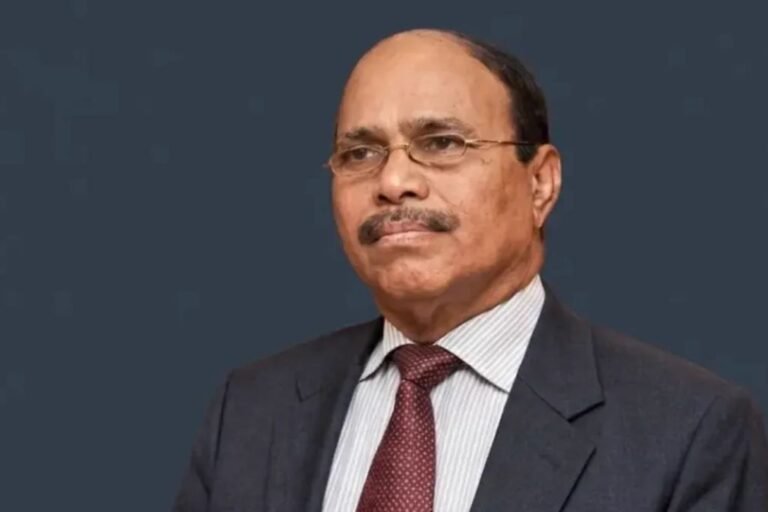 R Veeramani