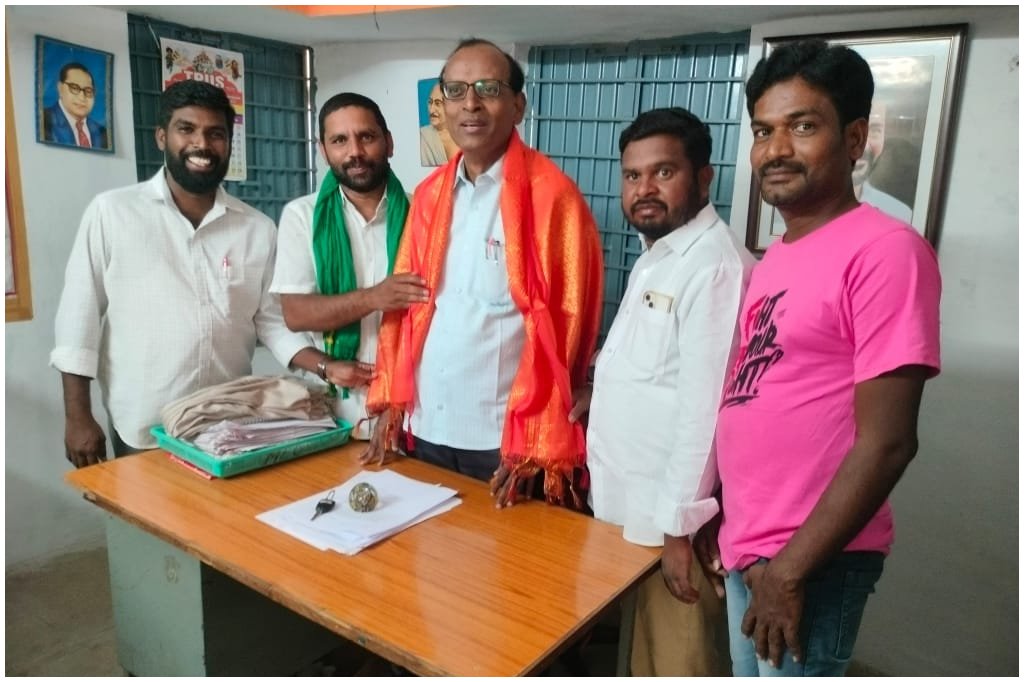 Station Ghanpur MEO Kusuma Ramesh
