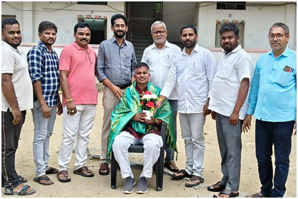 Dharavath Raju Best Teacher Award