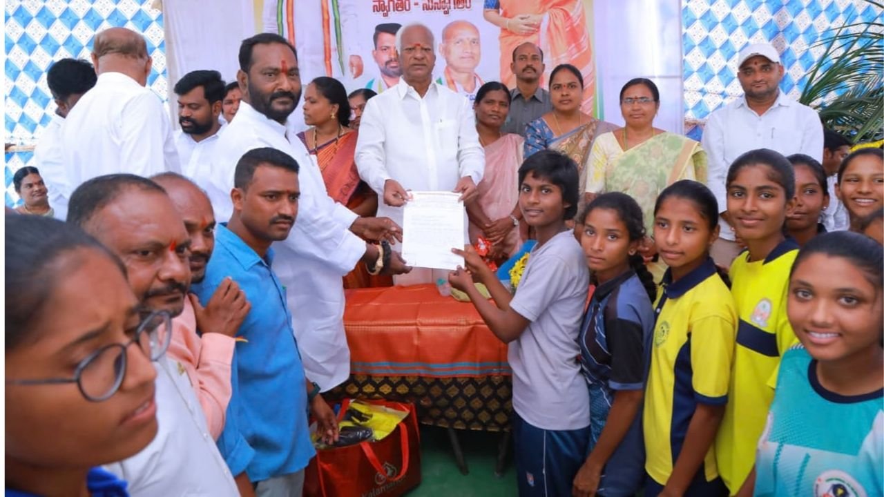 MLA Kadiyam Srihari