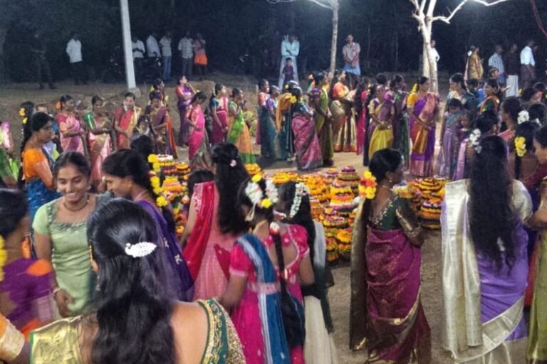 Saddula Bathukamma